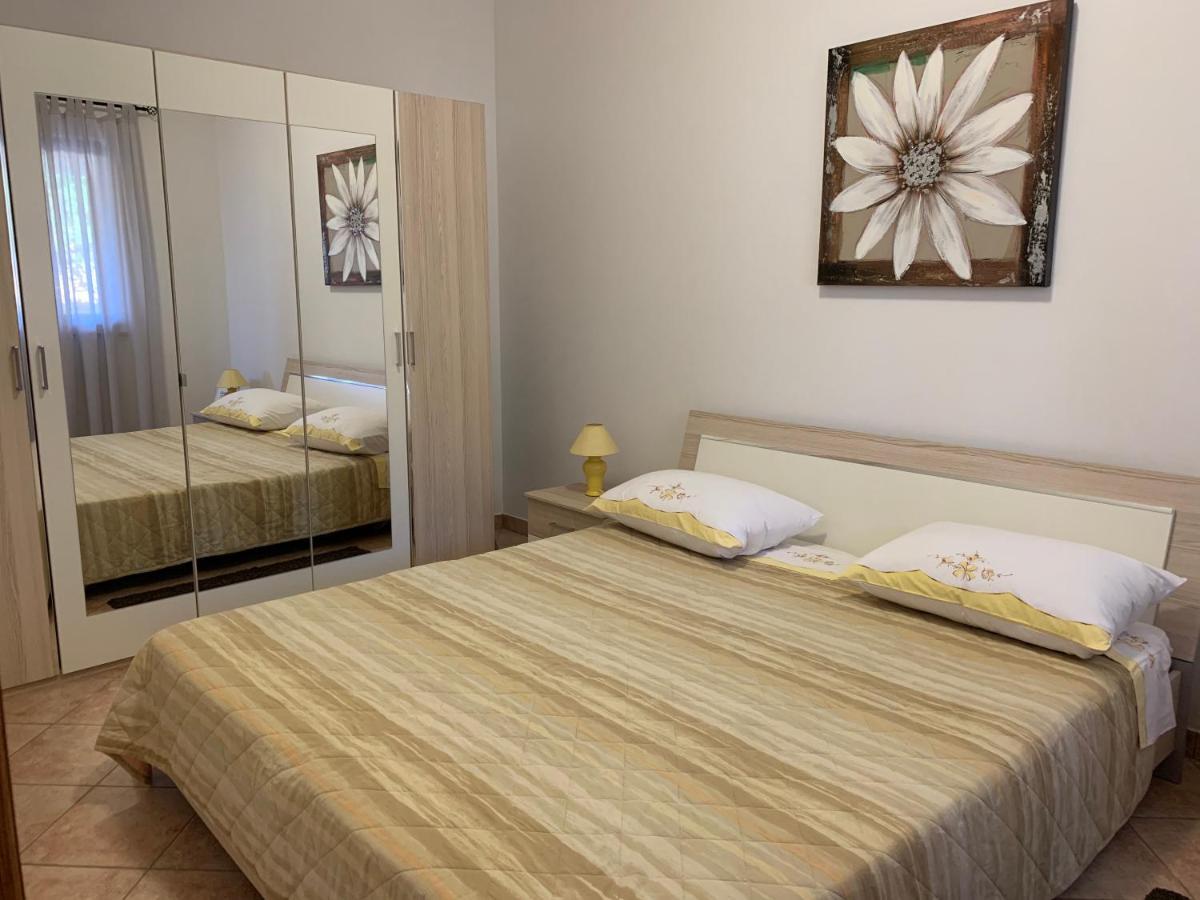 Apartments & Room Piutti Bale Kültér fotó